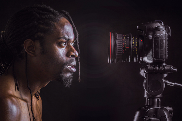 Side profile of Omari ‘Motion’ Carter