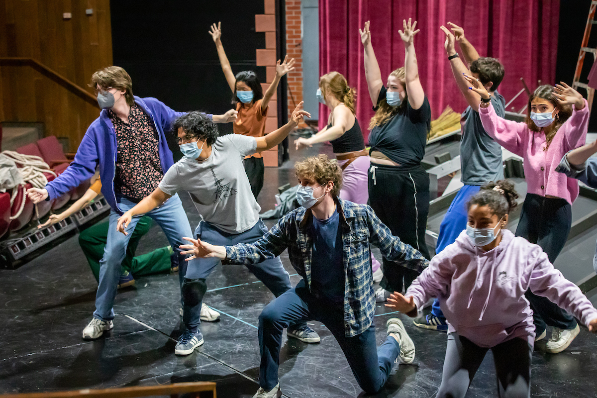 Students rehearse 'Peter and the Starcatcher'