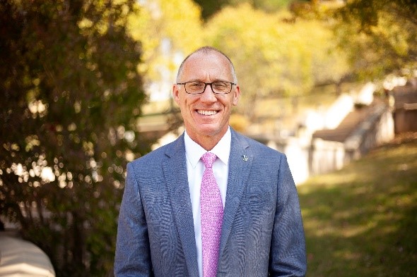 Photo of Bradley Andrews