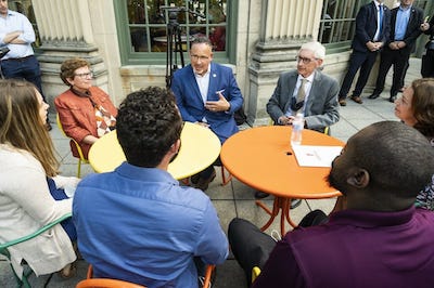 Cardona meets with School of Education