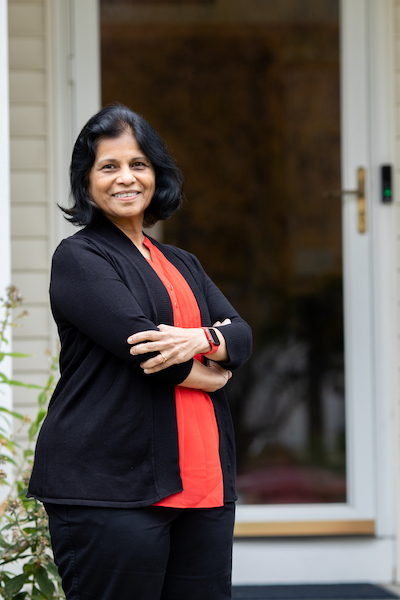 Sadhana Puntambekar 