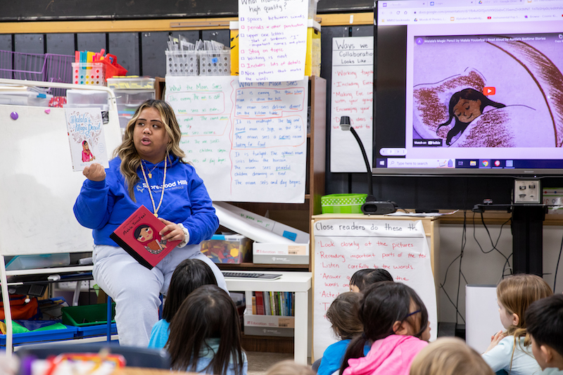 Trixie Cataggatan student teaching