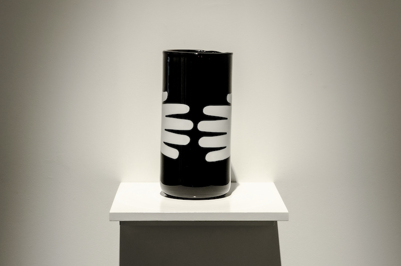 Händer art piece
