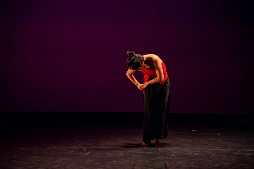 Pa Ying Gia Thao performing "Earth," choreographed by Li Chiao-Ping (Photo: Mats Rudels)