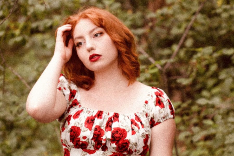 Victoria Hoff headshot