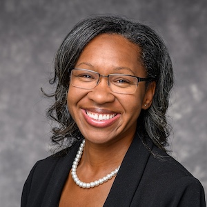 Portrait photo of Carol Griggs